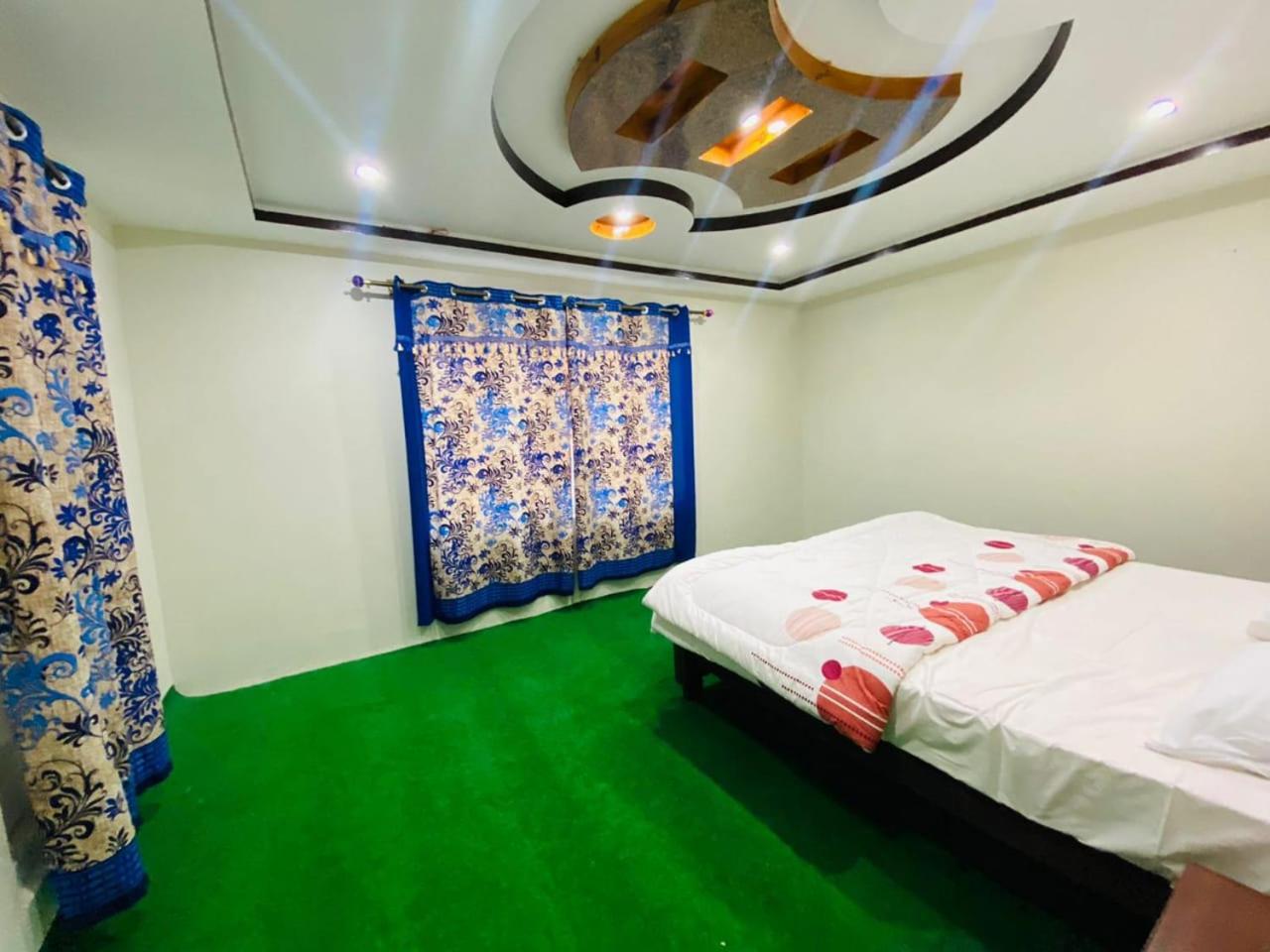 Skardu One Resort And Guest House Экстерьер фото